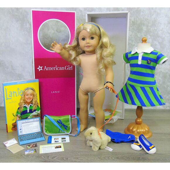 American Girl LANIE DOLL + ACCESSORIES Bracelet Pet Bunny Laptop Book AG BOX - Picture 3 of 12
